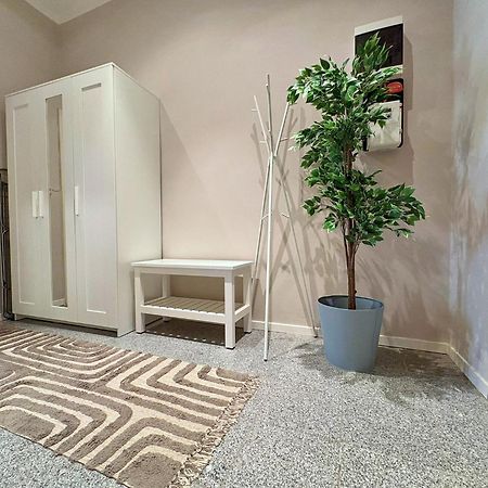 Spacious And Near Metro I Close To Parks I Akh Apartment Vienna Exterior photo