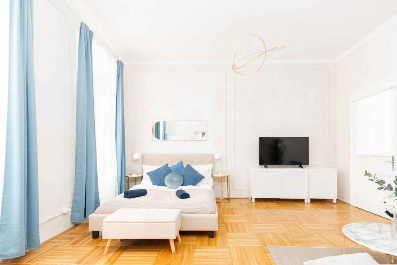 Spacious And Near Metro I Close To Parks I Akh Apartment Vienna Exterior photo