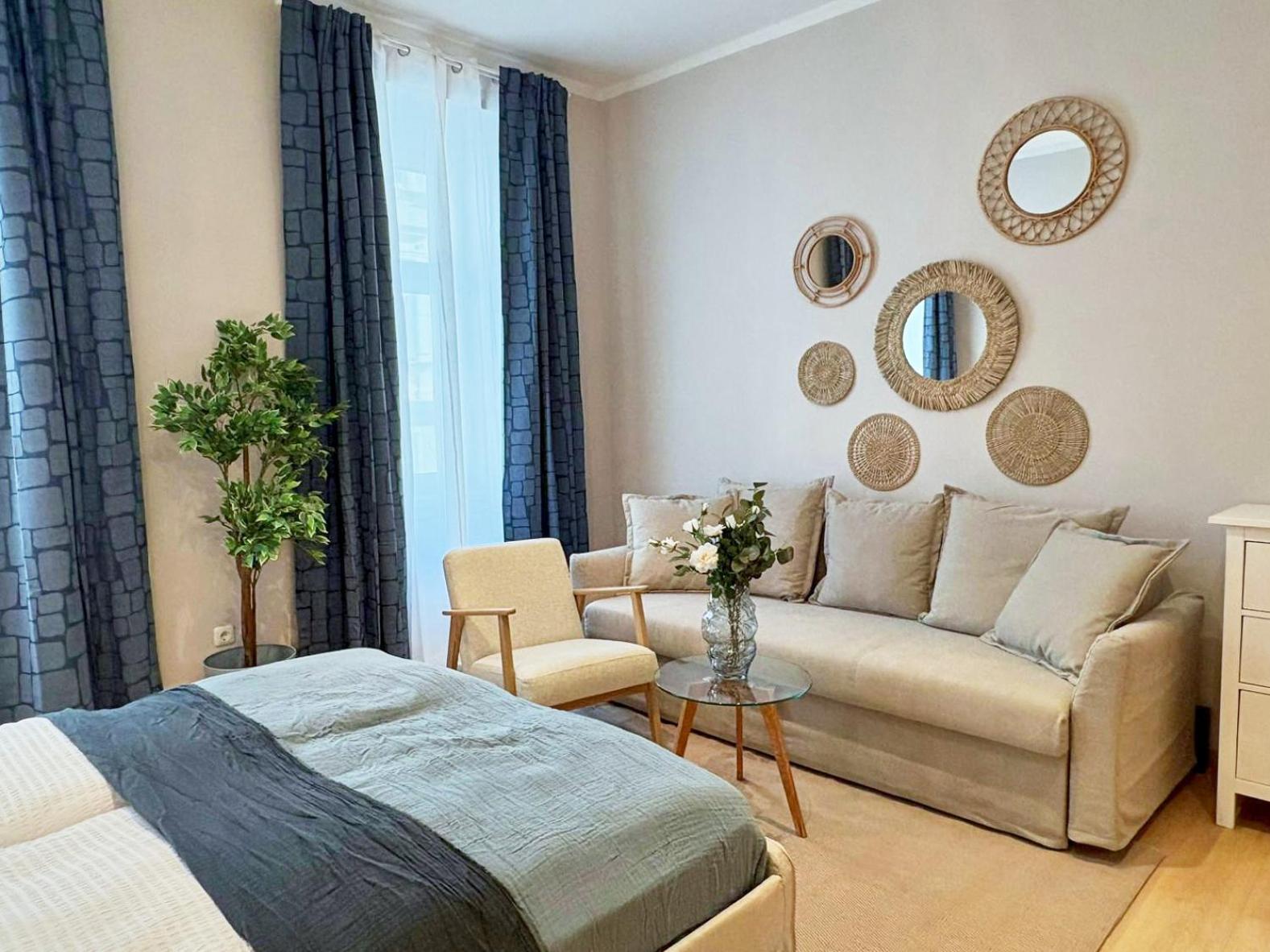Spacious And Near Metro I Close To Parks I Akh Apartment Vienna Exterior photo